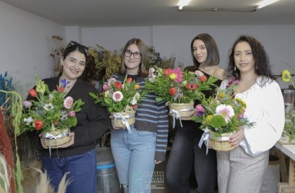 BRIEFS FOR BOUQUETS